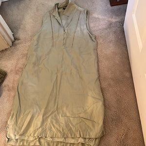 Sleeveless linen dress